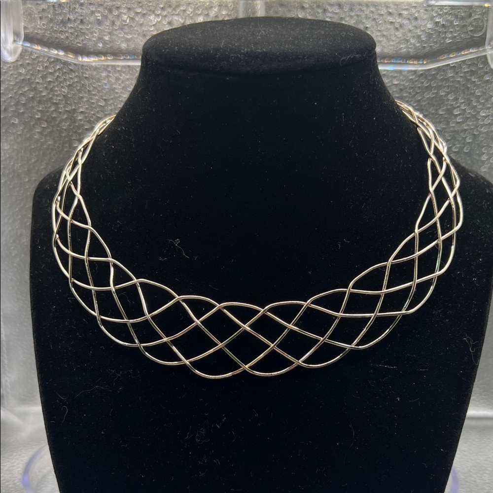 Elegant Silver Choker Necklace